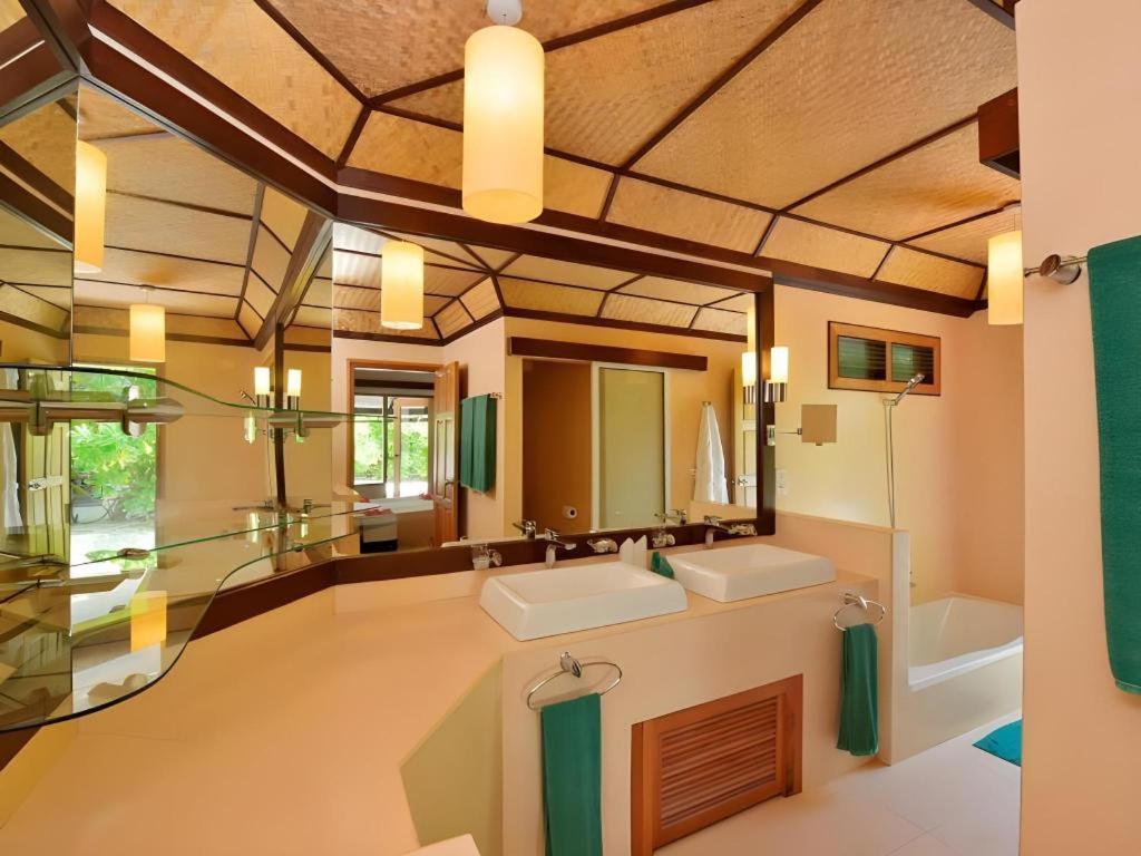 Angaga Island Resort And Spa Extérieur photo