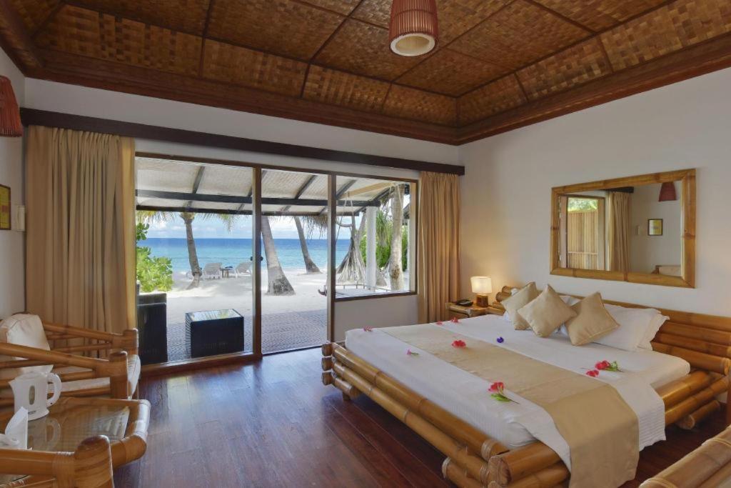 Angaga Island Resort And Spa Extérieur photo